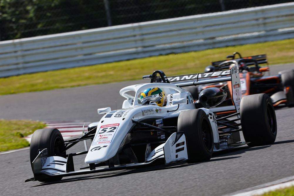 伊戈尔·大村·弗拉加驾驶着FANATEC-GRAN TURISMO with B-MAX赛车